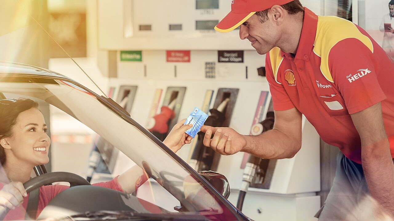 paying at shell station