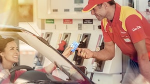 paying at shell station