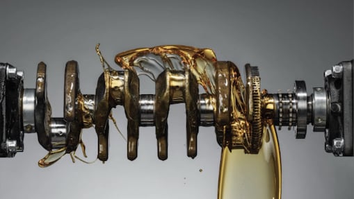 Illustrating the reduced friction between parts when using Shell Helix Ultra Car Engine Oil