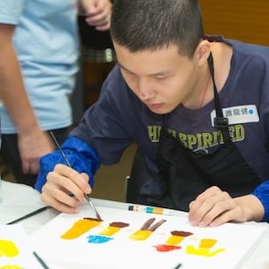 Student with special educational needs have created a series of colorful painting with the theme of “Harmonious society”.