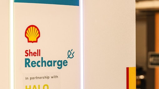 逸峯Shell Recharge充電站由Shell與希路能源合作設立