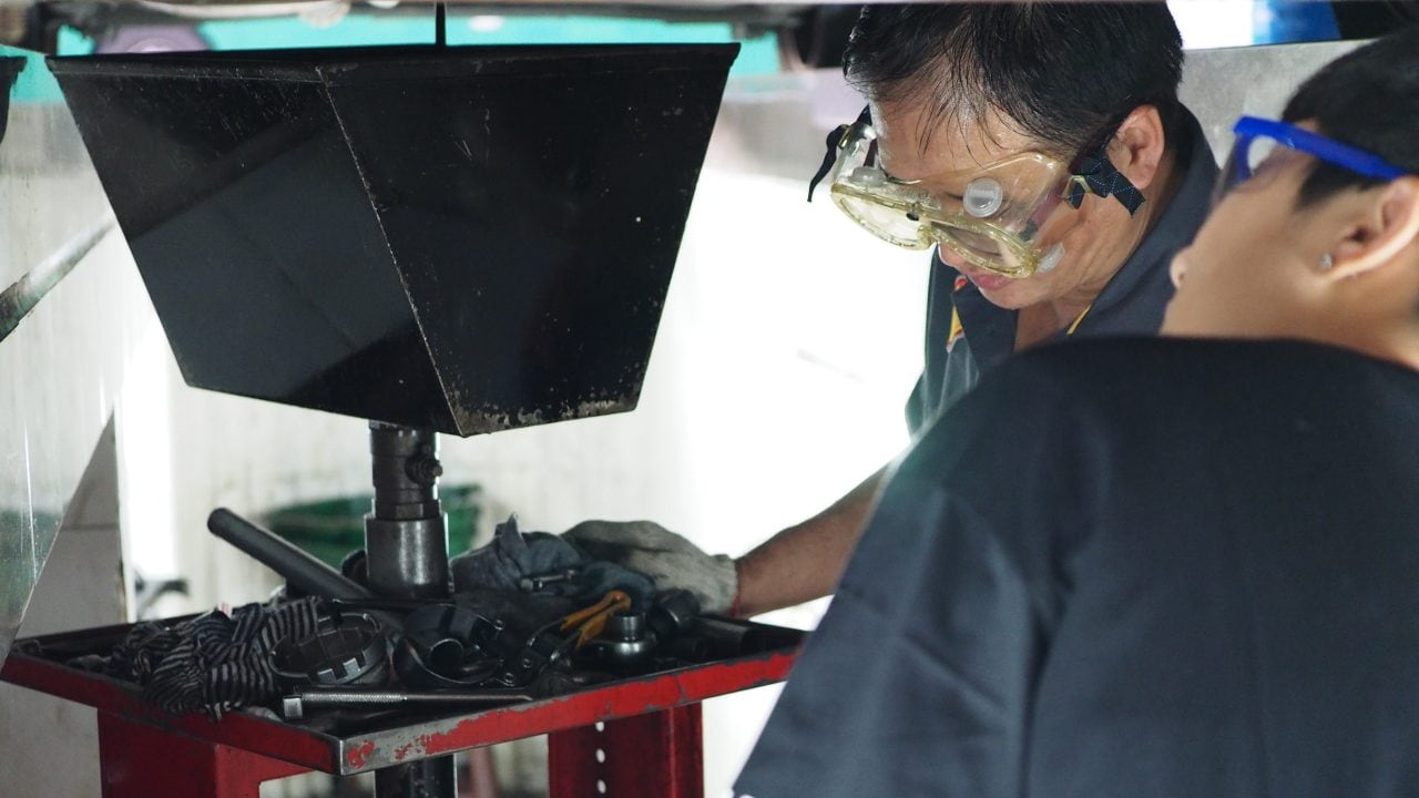 oil extraction process