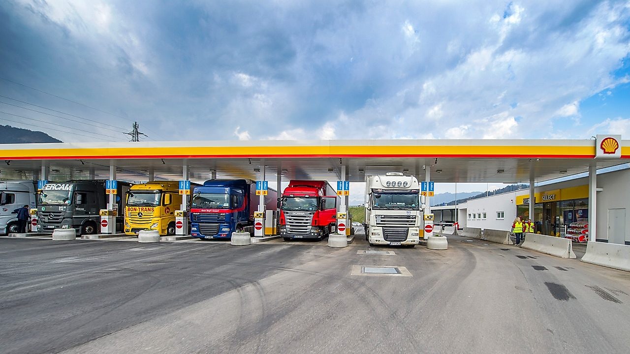 企業客戶、供應商、合作夥伴或投資者